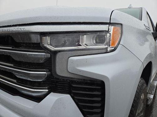 Polar White 2026 Chevrolet Silverado 1500 High Country