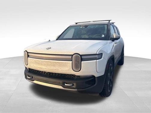 2025 Rivian R1S Adventure