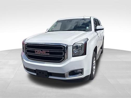 Summit White 2017 GMC Yukon SLT