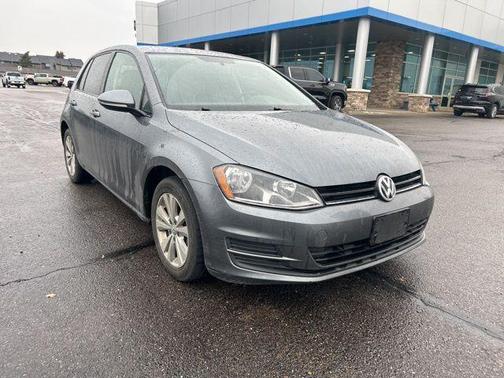 2015 Volkswagen Golf TDI S 4-Door