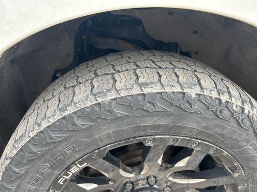 Oxford White 2021 Ford Expedition XLT