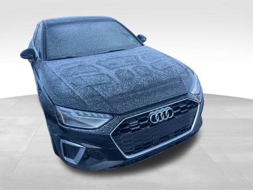 2024 Audi A4 45 S line quattro Premium