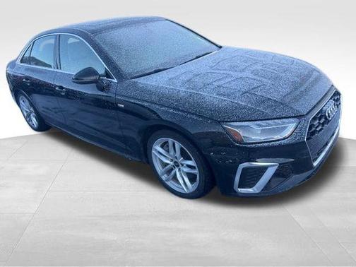 2024 Audi A4 45 S line quattro Premium