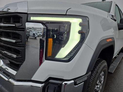 2026 GMC Sierra 3500 Pro