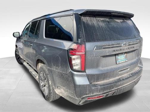 Satin Steel Metallic 2022 Chevrolet Suburban Z71