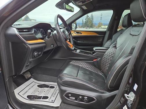 2021 Jeep Grand Cherokee L Summit