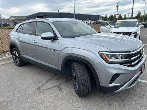 2022 Volkswagen Atlas Cross Sport 2.0T SE
