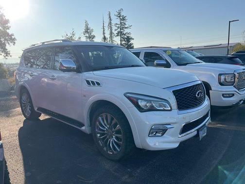 2017 INFINITI QX80 Base