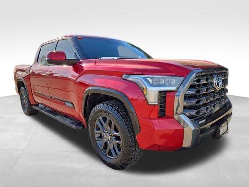 2023 Toyota Tundra Hybrid Platinum