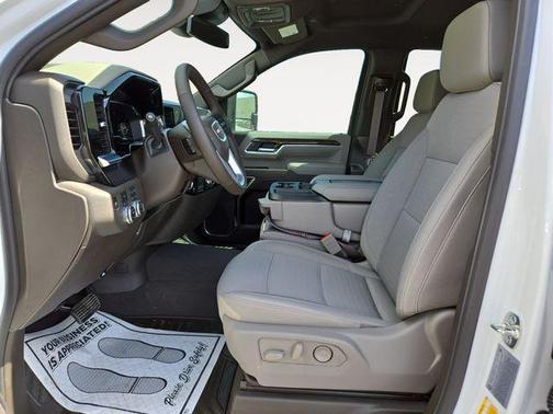 Summit White 2025 GMC Sierra 3500 SLE