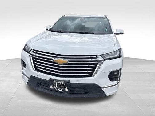 Summit White 2023 Chevrolet Traverse Premier