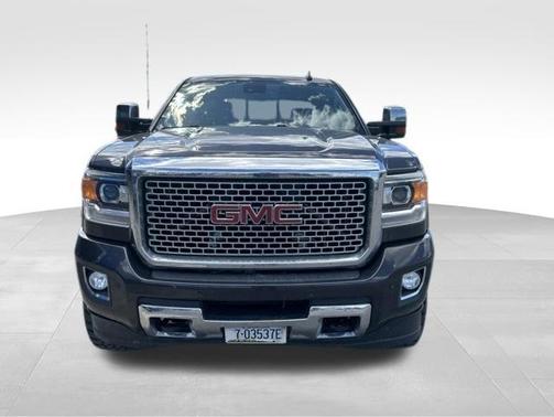 Iridium Metallic 2016 GMC Sierra 2500 Denali