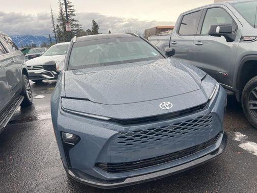 2025 Toyota Crown Signia LIMITED