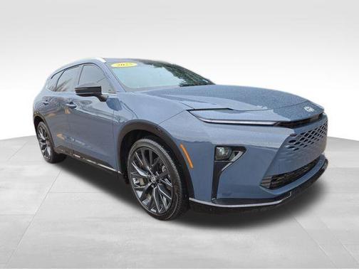 2025 Toyota Crown Signia LIMITED