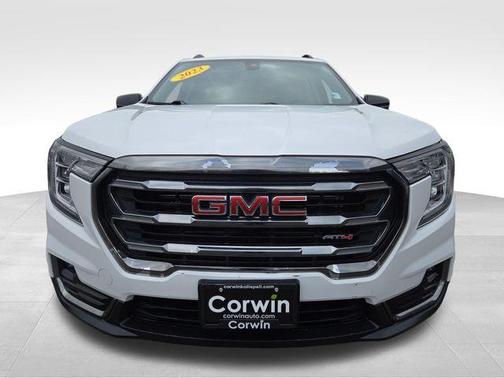 Summit White 2023 GMC Terrain AT4