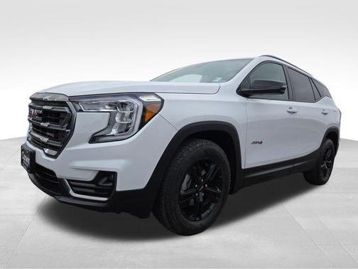 Summit White 2023 GMC Terrain AT4