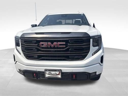Summit White 2023 GMC Sierra 1500 AT4X