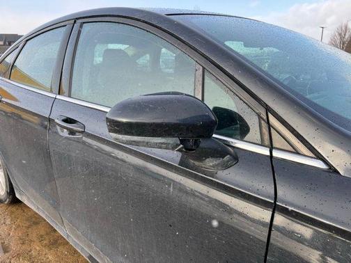 2017 Ford Fusion Hybrid SE