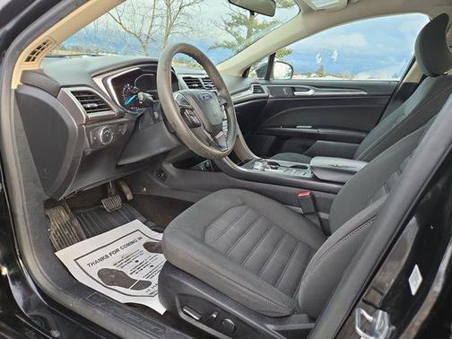 2017 Ford Fusion Hybrid SE