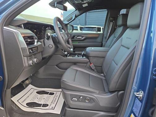 Metallic 2026 GMC Yukon XL Denali