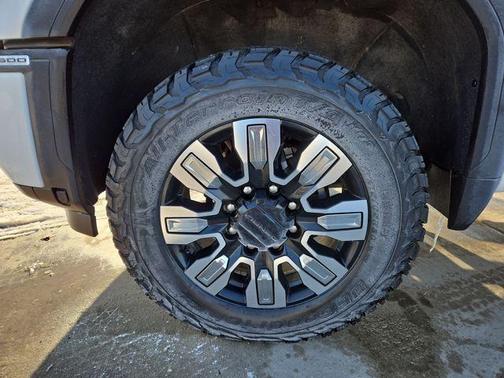 2024 GMC Sierra 3500 Denali