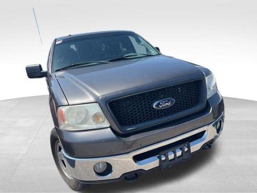 Silver Clearcoat Metallic 2006 Ford F-150 XLT SuperCrew
