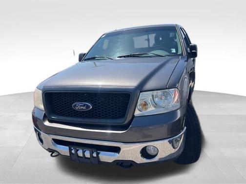 Silver Clearcoat Metallic 2006 Ford F-150 XLT SuperCrew
