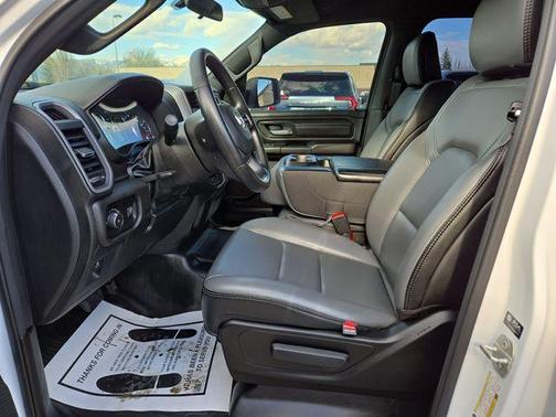 Bright White Clearcoat 2024 RAM 1500 Tradesman