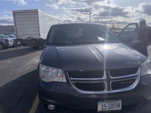 2017 Dodge Grand Caravan Crew
