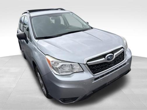Ice Silver Metallic 2016 Subaru Forester 2.5i