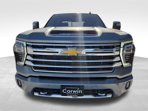 Sterling Gray Metallic 2026 Chevrolet Silverado 3500 High Country