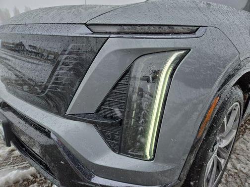 Silver Metallic 2026 Cadillac VISTIQ Sport