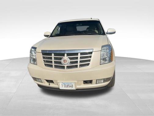 White Diamond Tri-Coat 2014 Cadillac Escalade Luxury