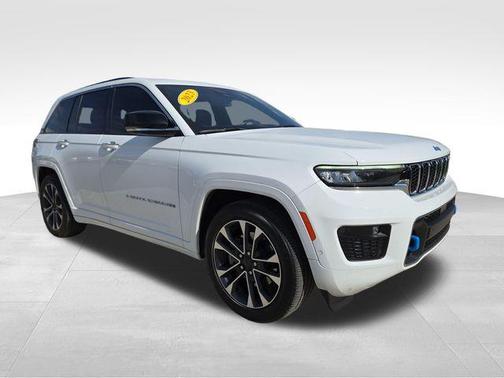 Bright White Clearcoat 2023 Jeep Grand Cherokee 4xe Overland