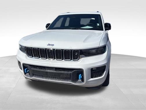 Bright White Clearcoat 2023 Jeep Grand Cherokee 4xe Overland