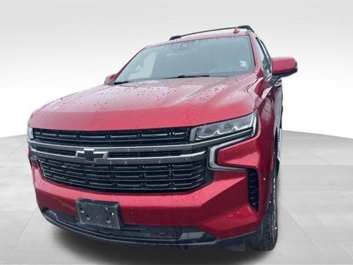 Cherry Red Tintcoat 2022 Chevrolet Suburban RST
