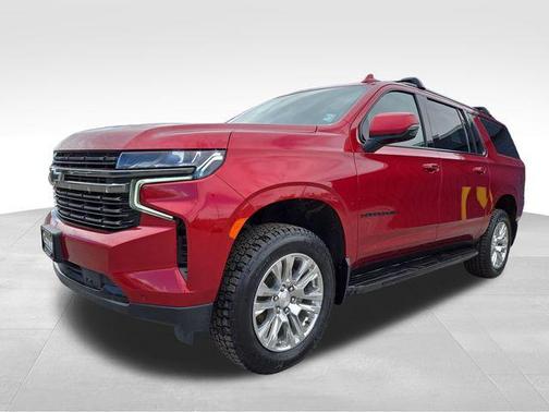 Cherry Red Tintcoat 2022 Chevrolet Suburban RST