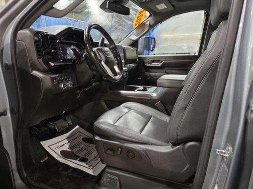 2024 GMC Sierra 3500 SLT