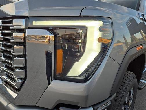 2025 GMC Sierra 3500 Denali