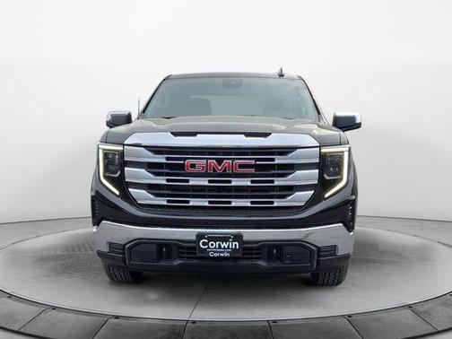 2025 GMC Sierra 1500 SLE