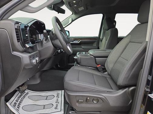 2025 GMC Sierra 1500 SLE