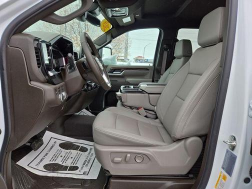 2026 GMC Sierra 3500 SLT