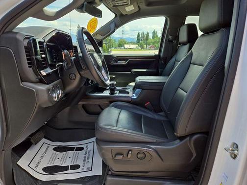 Summit White 2023 GMC Sierra 1500 SLT