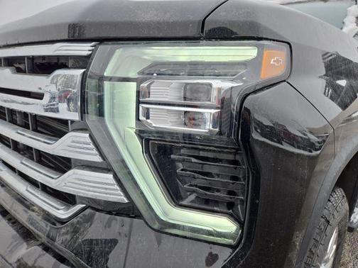 2025 Chevrolet Silverado 3500 High Country