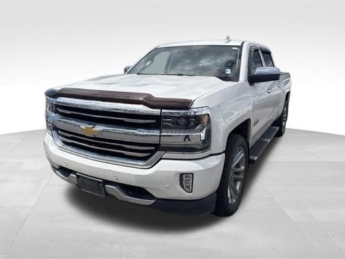 Iridescent Pearl Tricoat 2018 Chevrolet Silverado 1500 High Country