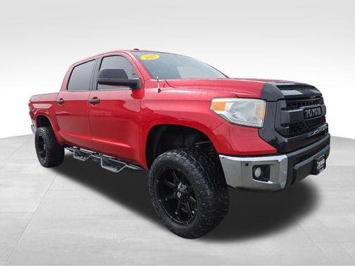 Barcelona Red Metallic 2017 Toyota Tundra SR5