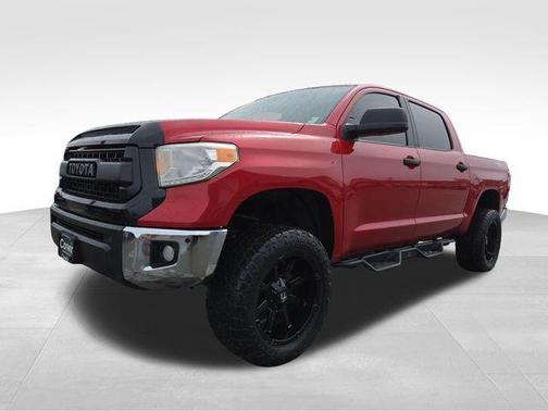 Barcelona Red Metallic 2017 Toyota Tundra SR5