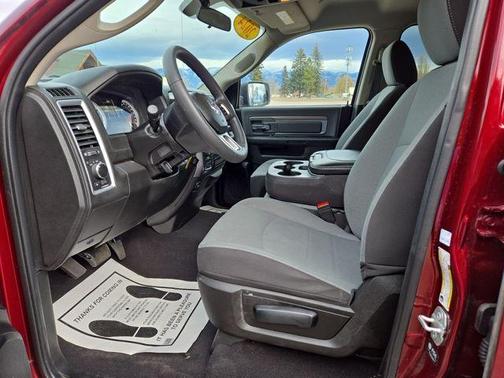 2024 RAM 1500 Classic SLT