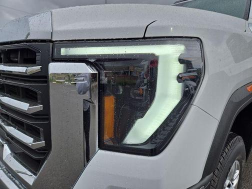 Summit White 2026 GMC Sierra 2500 SLE