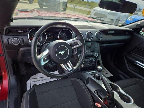 2015 Ford Mustang V6
